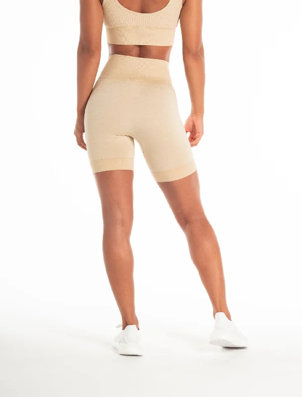 adapt-seamless-shorts-marl-beige