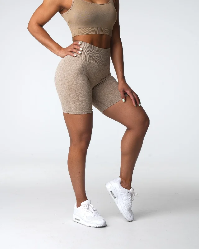 beige-scrunch-seamless-shorts