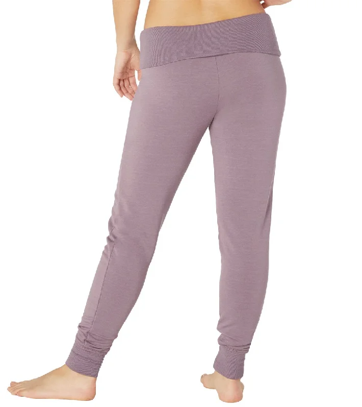 beyond-yoga-cozy-fleece-foldover-long-sweatpant-joggers-8146859-wild-orchid