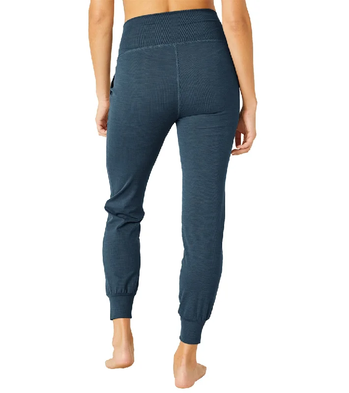 beyond-yoga-heather-rib-midi-joggers-8197235-blue-horizon-heather