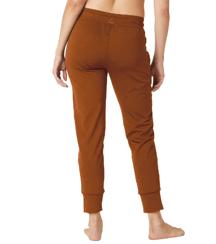 beyond-yoga-heather-rib-street-jogger-8212792-clove-brown-heather-rib