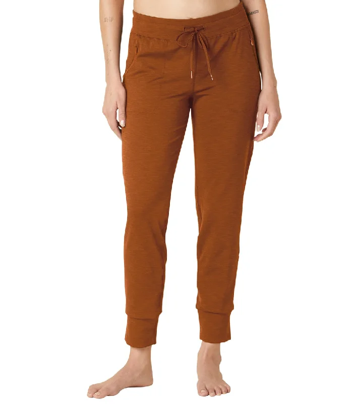 beyond-yoga-heather-rib-street-jogger-8212792-clove-brown-heather-rib