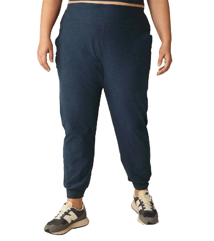 Beyond Yoga Plus Size Spacedye Midi Joggers Nocturnal Navy