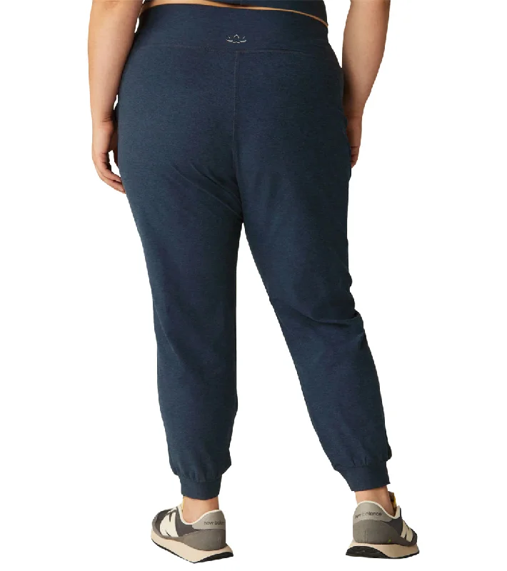 beyond-yoga-plus-size-spacedye-midi-joggers-8208624-nocturnal-navy