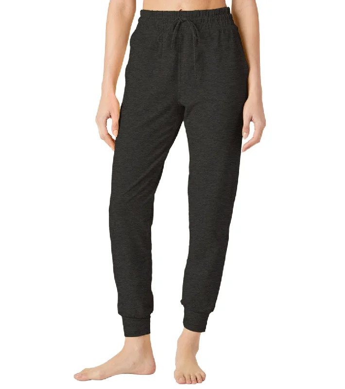 Beyond Yoga Spacedye Commuter Midi Joggers Darkest Night