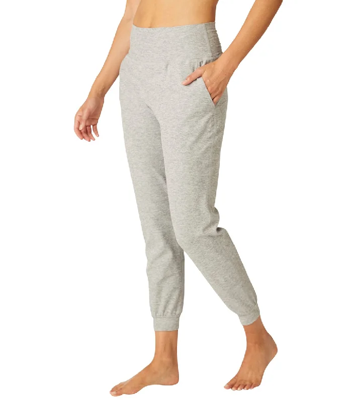 beyond-yoga-spacedye-midi-joggers-8199004-silver-mist