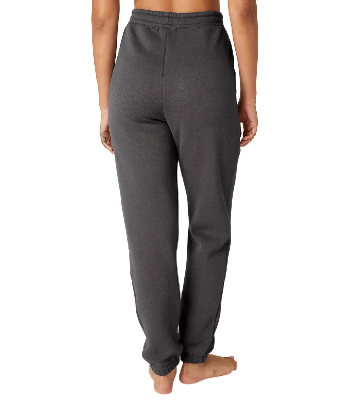 beyond-yoga-wfh-fleece-sweatpant-8202240-charcoal