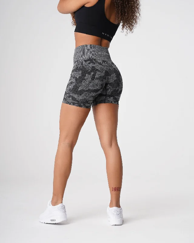 black-camo-seamless-shorts