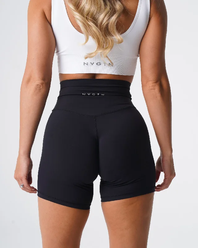 black-signature-2-0-shorts