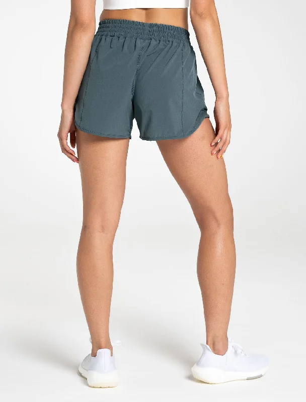 breeze-run-shorts-racing-green