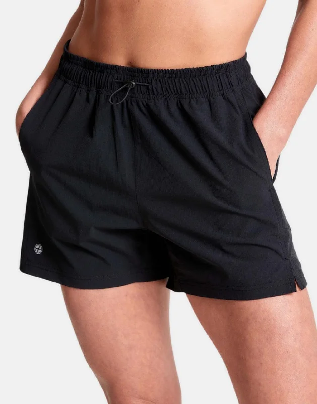 celero-shorts-in-jet-black