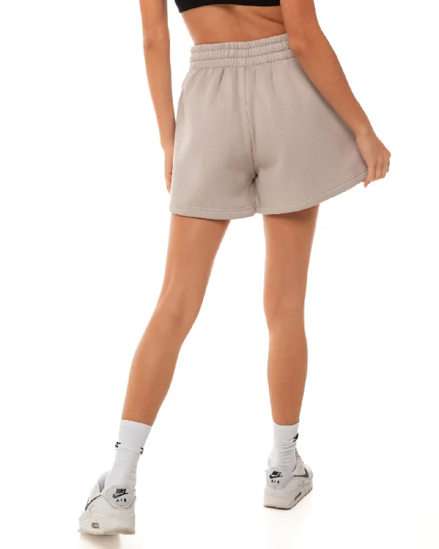 classic-shorts-taupe