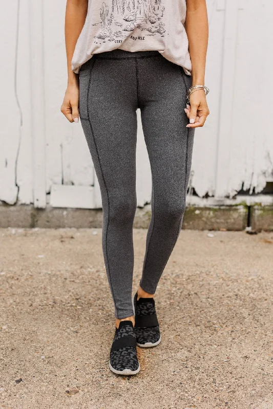 every-step-of-the-way-thick-knit-leggings-charcoal