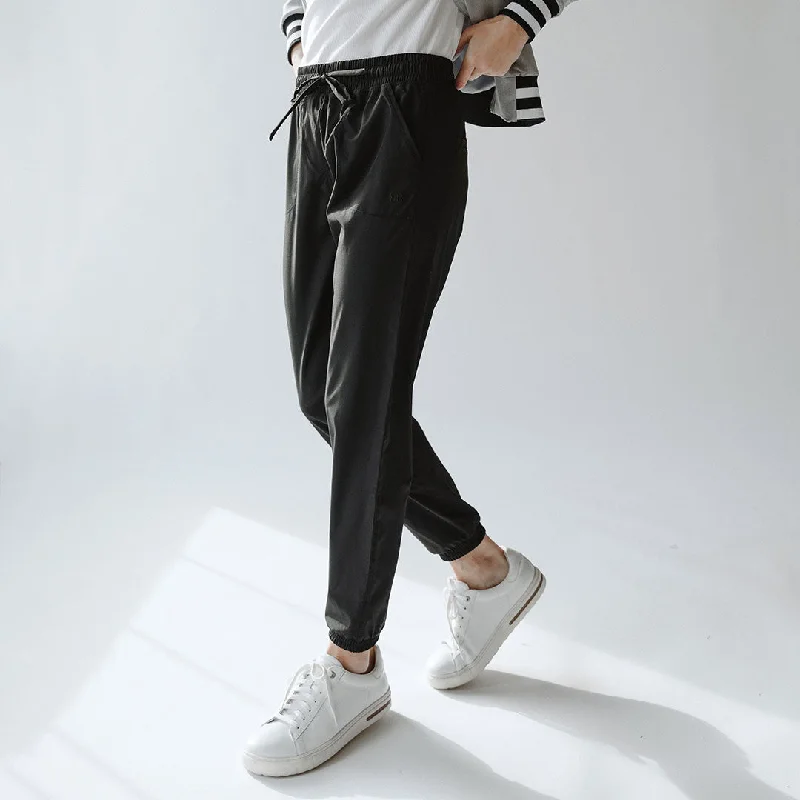 everywhere-joggers-black