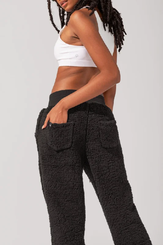 faux-sherpa-blanket-pants-black