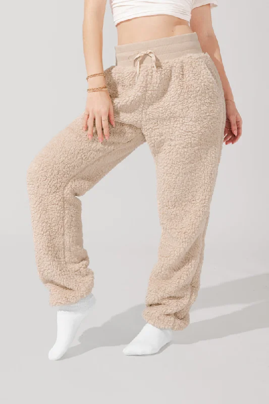 faux-sherpa-blanket-pants-taupe