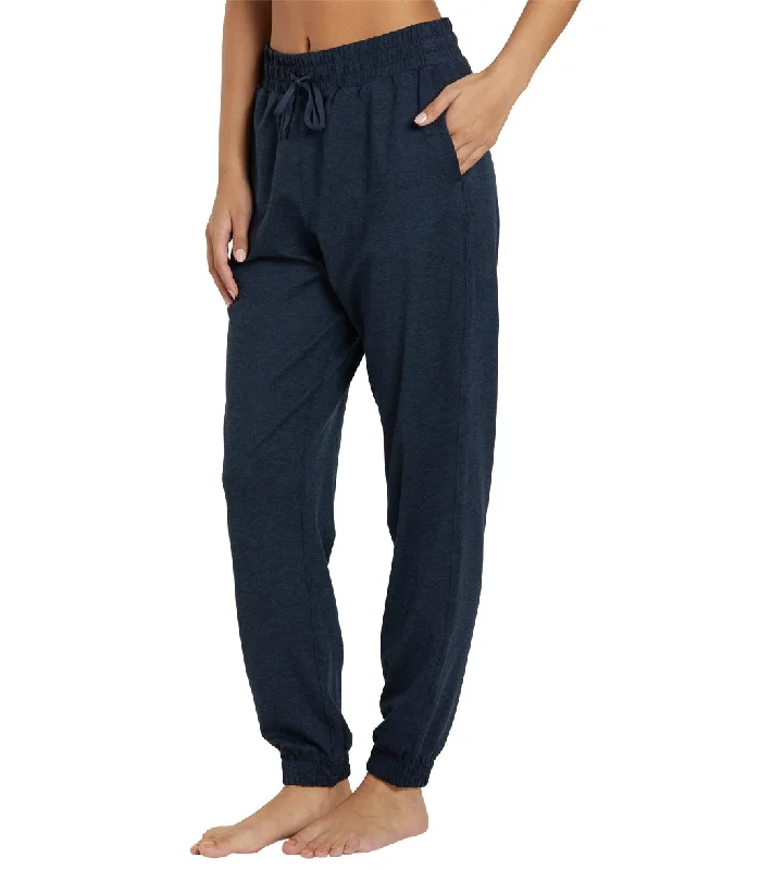 girlfriend-collective-reset-jogger-8212492-midnight