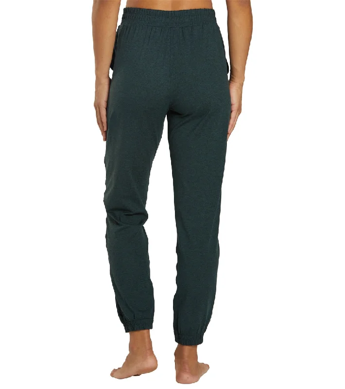 girlfriend-collective-reset-jogger-8212492-moss