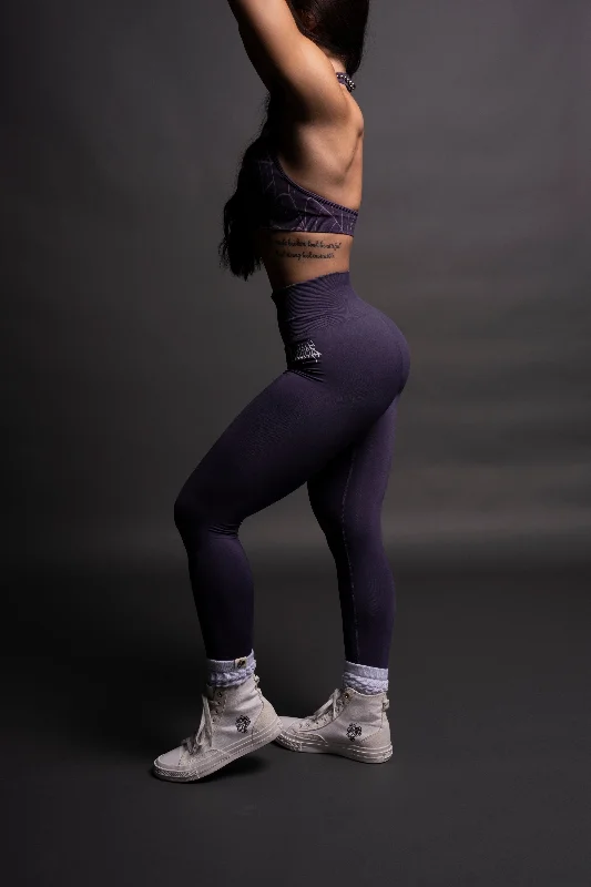 hesh-everson-seamless-leggings-in-purple-night