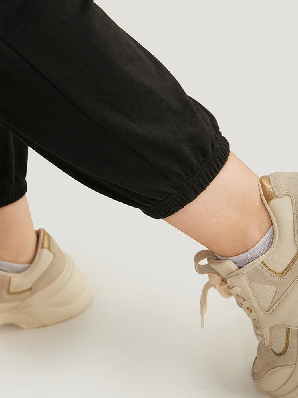 high-rise-button-detail-elastic-waist-sweatpant