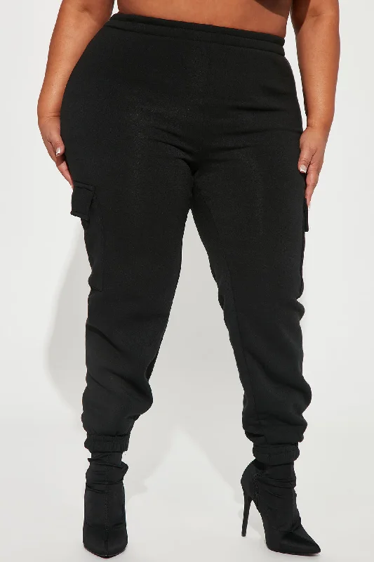 lets-relax-jogger-sweatpants-black