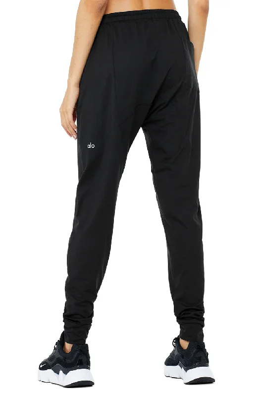 m5070r-revitalize-pant-black-womens