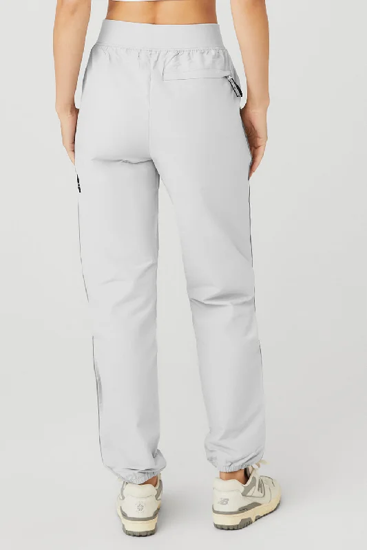 m5097r-torrent-track-sweatpant-titanium-womans