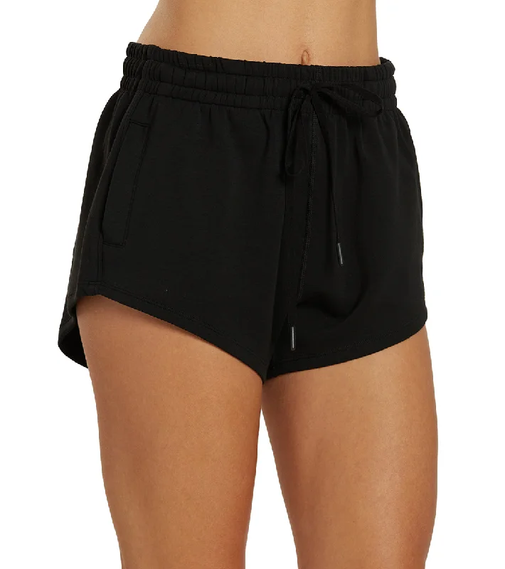 nux-sleek-short-8220983-black