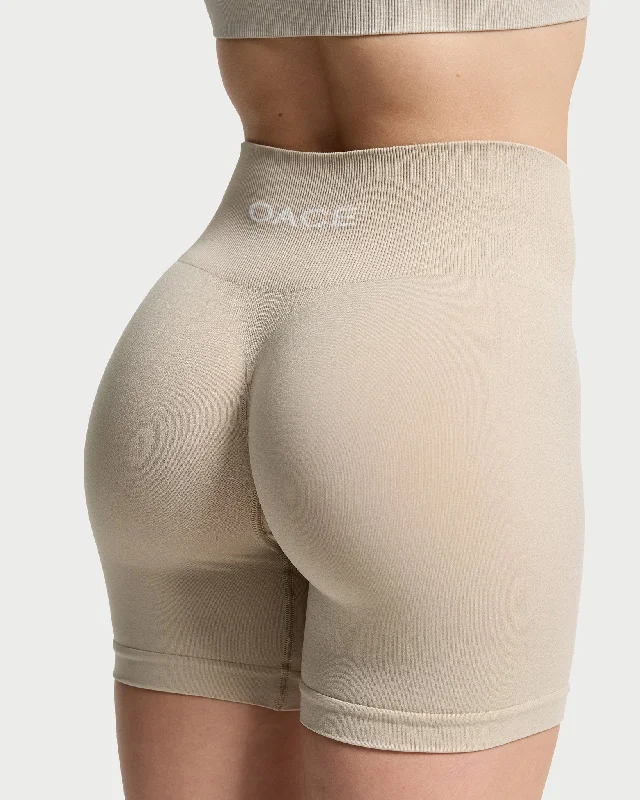 oace-scrunch-shorts