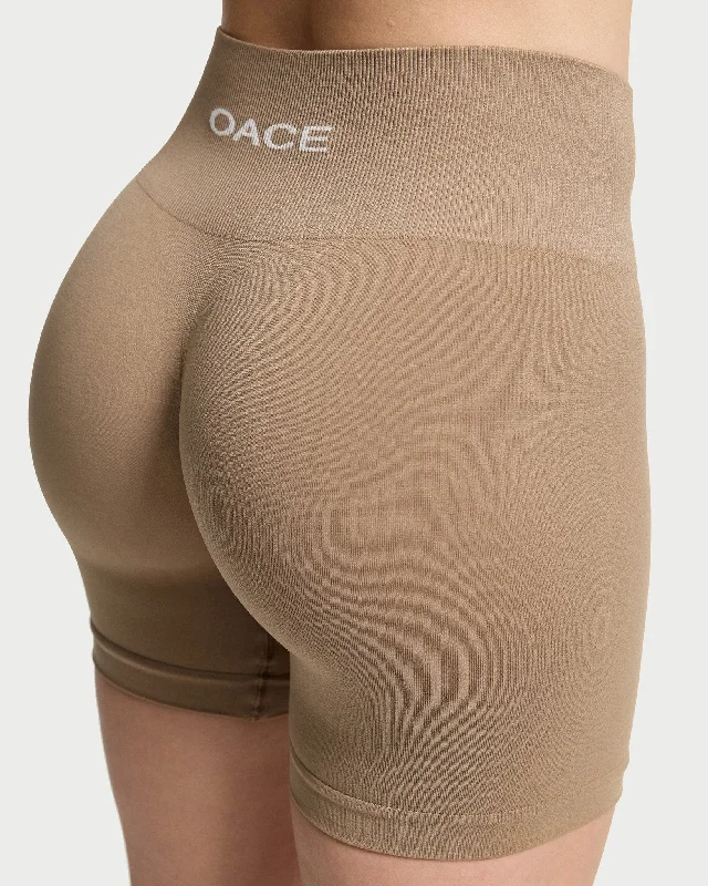 oace-scrunch-shorts