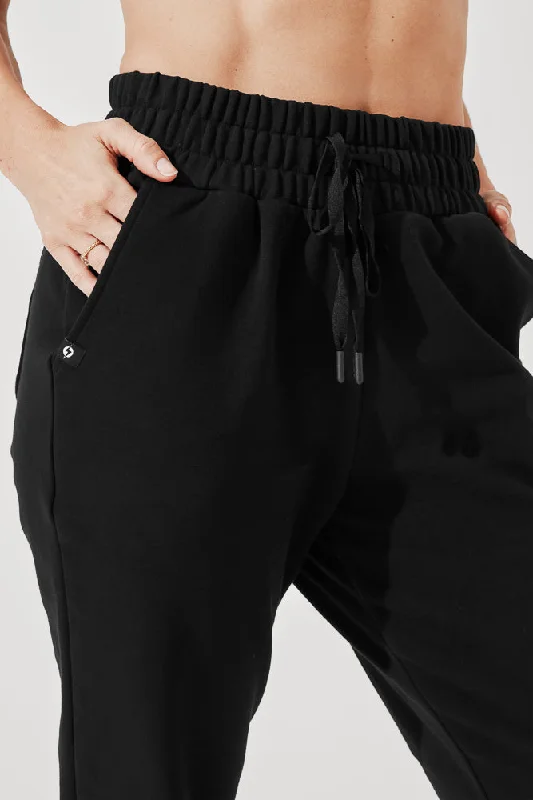 ooey-gooey-sweatpant-black-1