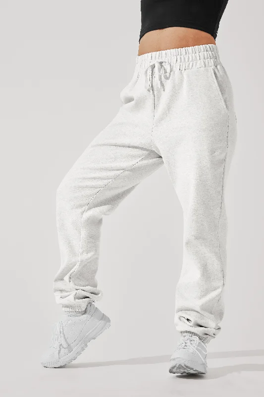 ooey-gooey-sweatpant-light-heather-gray-1