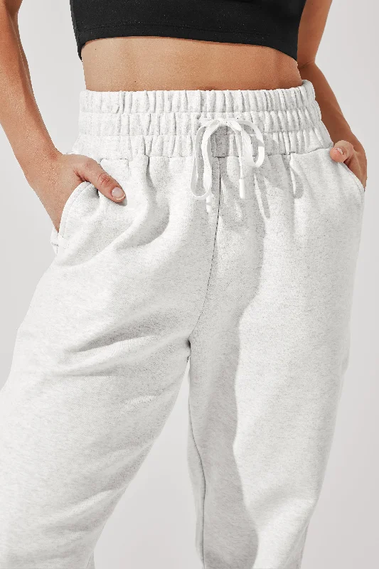 ooey-gooey-sweatpant-light-heather-gray-1