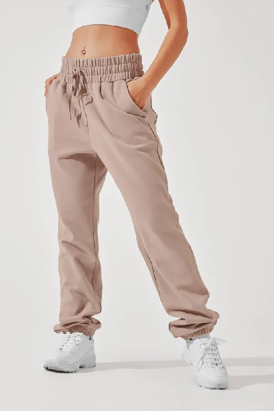 ooey-gooey-sweatpant-soft-beige