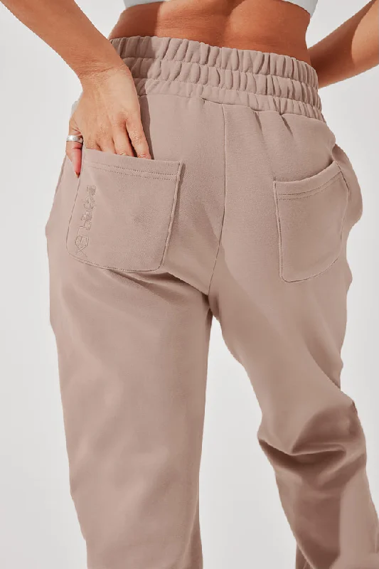 ooey-gooey-sweatpant-soft-beige