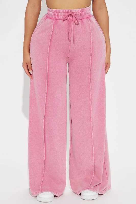 pay-no-attention-lounge-pant-pink