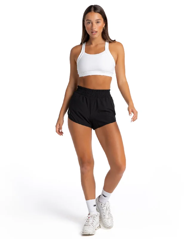 peak-shorts-black