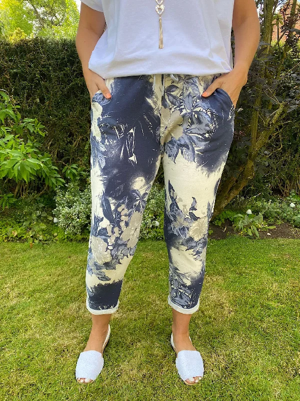 printed-navy-floral-joggers