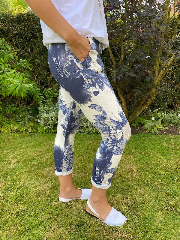 printed-navy-floral-joggers