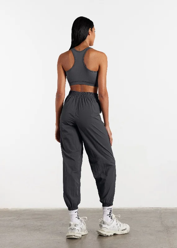 s113sv6-women-recycled-nylon-relaxed-jogger-pant-dark