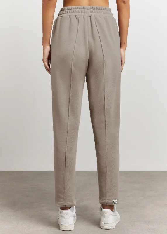 s174rv11-women-tapered-jogger-regular