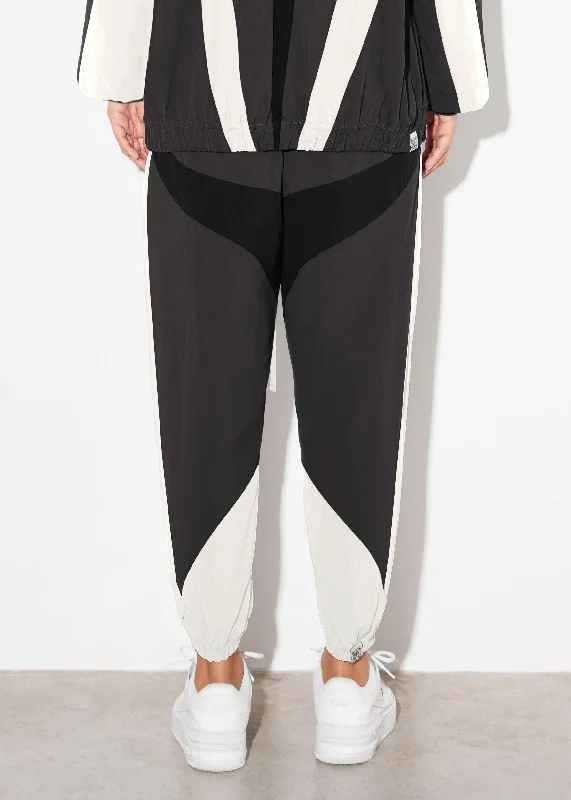 s462v9-womens-recycled-nylon-relaxed-colourblock-joggers-pants-dark