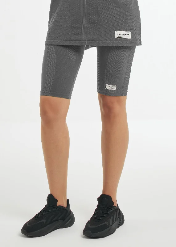 s616stv9-womens-tonal-seamless-longer-biker-shorts