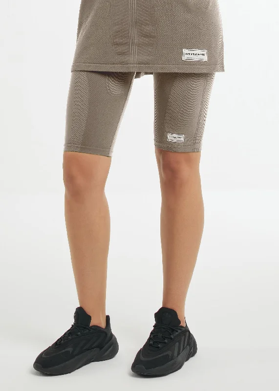 s616stv9-womens-tonal-seamless-longer-biker-shorts