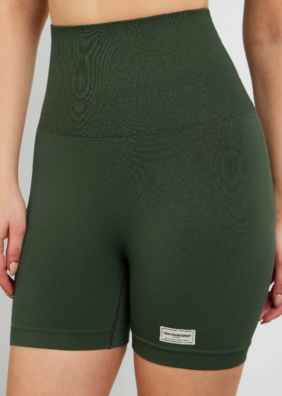 s988bpwv9-women-seamless-solid-butt-pocket-booty-shorts-v-line-on-waistband