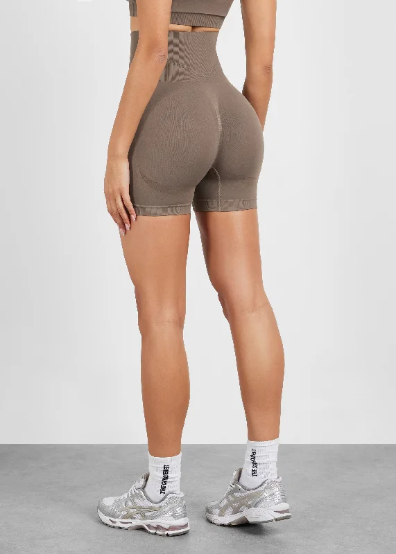 s988bpwv9-women-seamless-solid-butt-pocket-booty-shorts-v-line-on-waistband