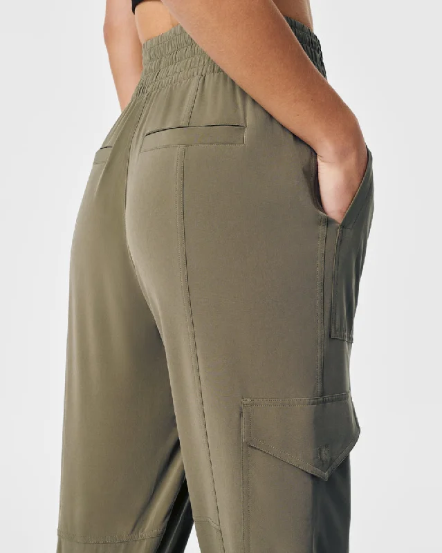 spanx-on-the-move-cargo-jogger-pant