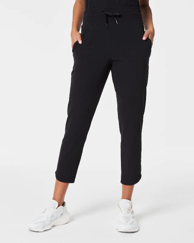 spanx-on-the-move-tapered-pant