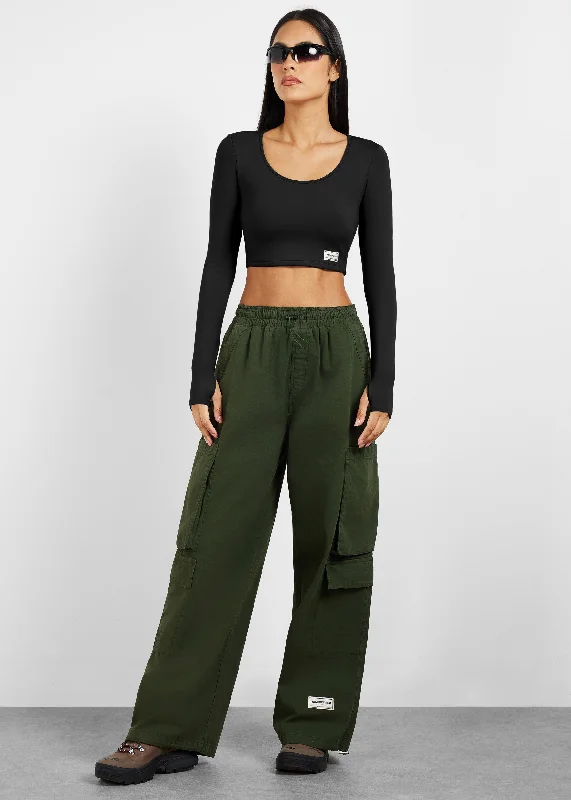 st28v11-women-cargo-pocket-pant