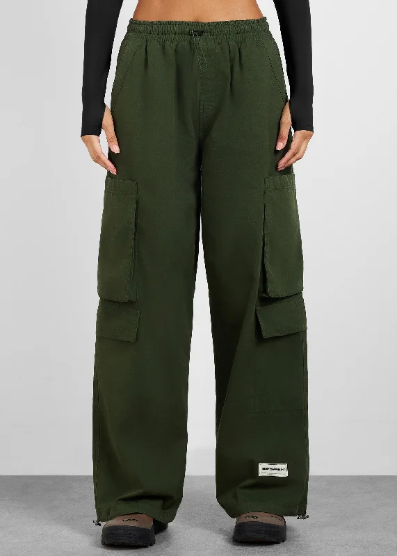 st28v11-women-cargo-pocket-pant